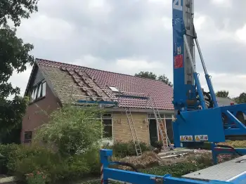 Dakpannen vervangen op woning in Slochteren